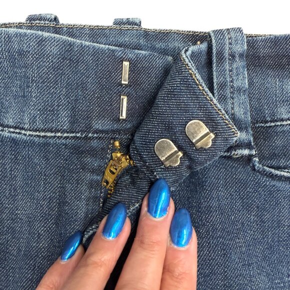 EUC Women's AMERICAN EAGLE Denim Jean Mini Skirt | Size 8‎ - Picture 3 of 6